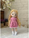 Muñeca amigurumi de ganchillo