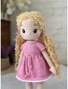 Muñeca amigurumi de ganchillo