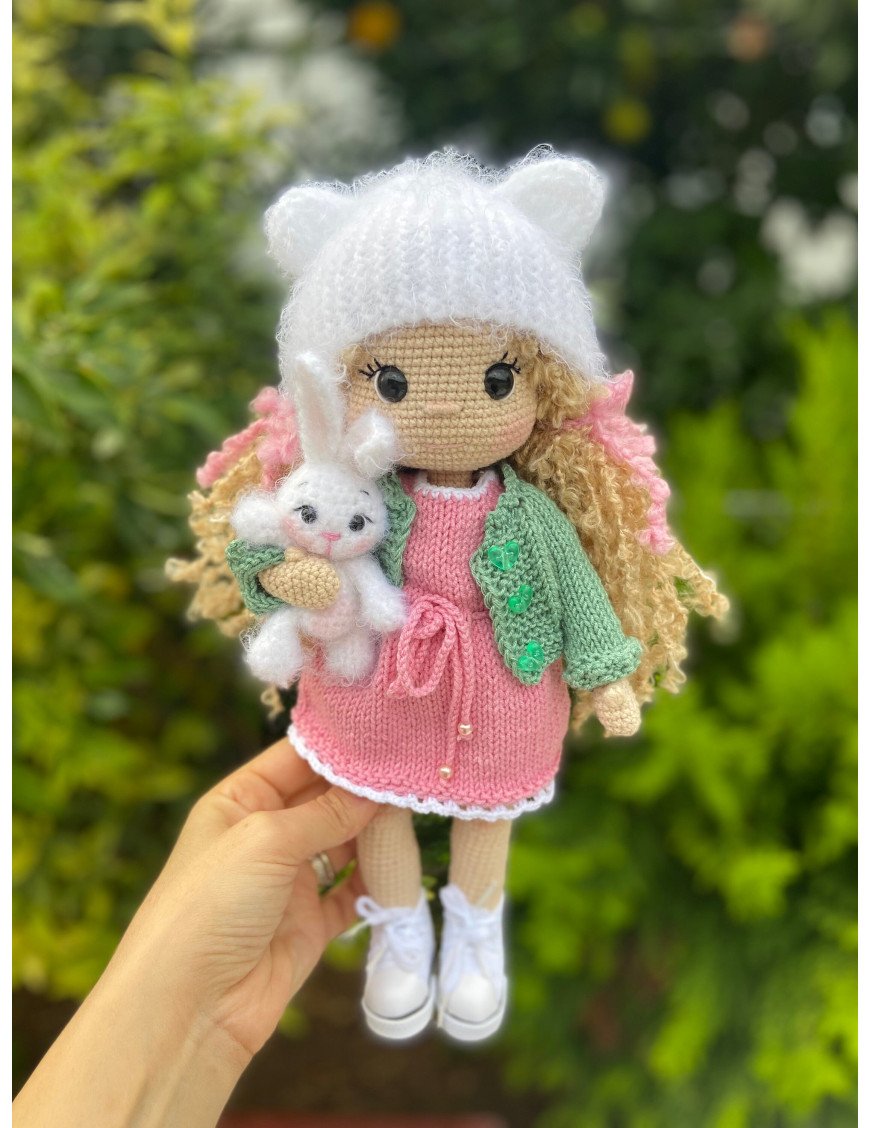 Crochet doll with pet