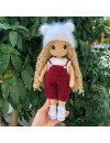 Custom Crochet Blonde Puppe mit roten Overalls