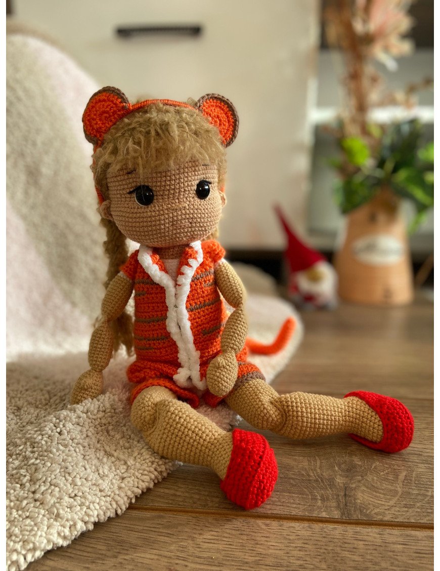 Amigurumi-Häkelpuppe