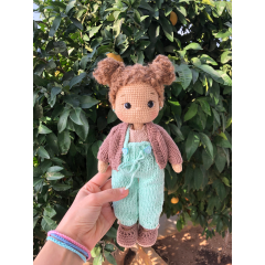 Muñeca amigurumi por encargo