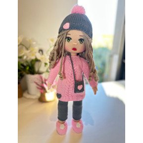 Muñeca personalizada de ganchillo