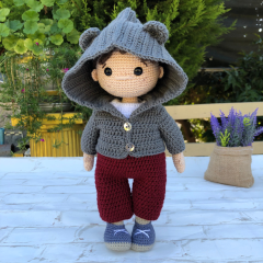 Muñeca amigurumi de ganchillo