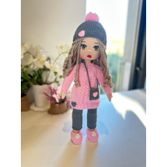 Muñeca personalizada de ganchillo