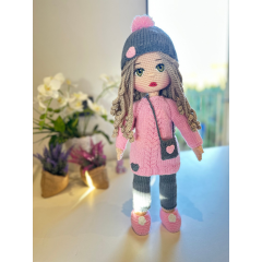 Muñeca personalizada de ganchillo